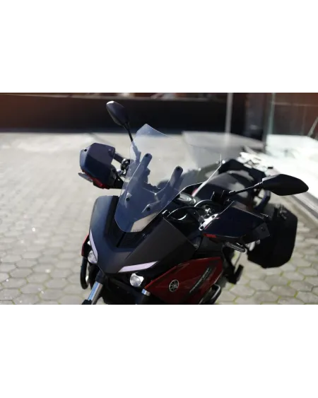 Yamaha Tracer 7 Vermelha