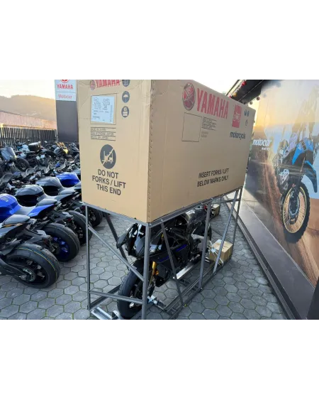Yamaha YZF-R1 M — Nova 0 km | Últimas 2 Unidades | Motocar